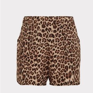 TORRID active board shorts leopard print plus size 1X (14-16)